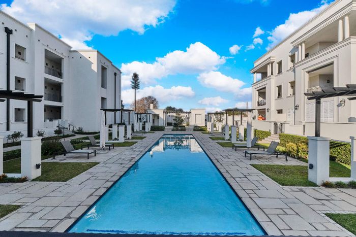 For Sale: Bryanston Apartment with pool, gym access, 3 en suite bedrooms.