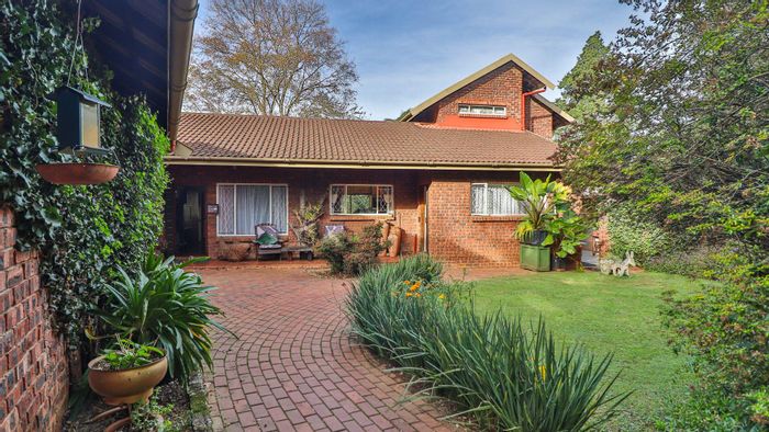 Greendale House For Sale: 4 beds, B&B units, garden, solar power, secure parking.