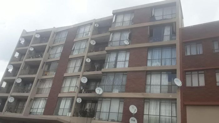 Property #2103060, Apartment for sale in Krugersdorp Central