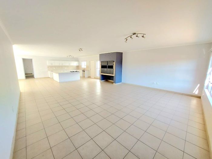 Property #2415265, House Rental Monthly in Suid Duin