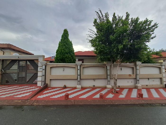 Property #2248969, House rental monthly in Olievenhoutbosch Ah