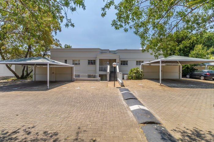 Property #2220055, Townhouse for sale in Douglasdale