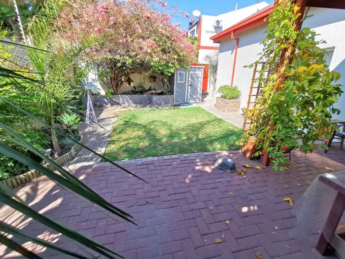 Property #2269440, Townhouse for sale in Klein Windhoek