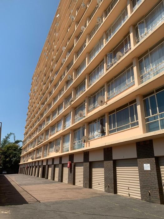 Property #2152705, Apartment for sale in Silverton