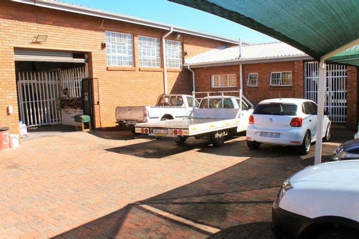 Business Property for Sale in Bertrams: Ample parking, adaptable space, prime location.