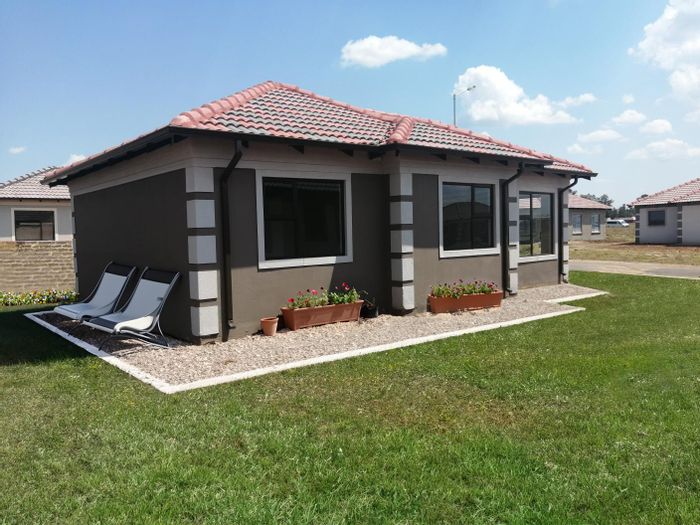 Reigerpark House For Sale: 3 Bedrooms, Full Title, Custom Finishes Available.