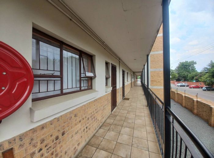 For Sale: 2-Bedroom Apartment in Pretoria North with Parking and Lift Access.