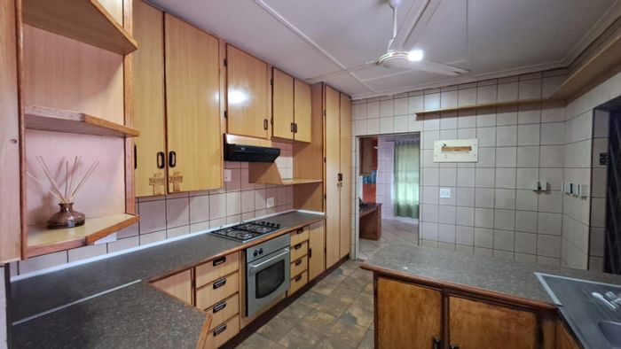 Property #2197703, House rental monthly in Meer En See