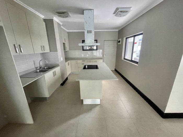 New double-storey apartment in Umhlanga Ridge with 3 bedrooms and 24-hour security.
