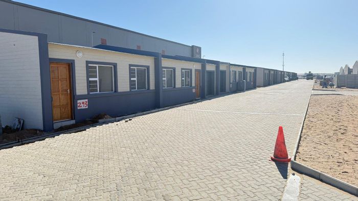 Townhouse For Sale in Walvis Bay Central: 2 Bedrooms, secure complex, great investment.