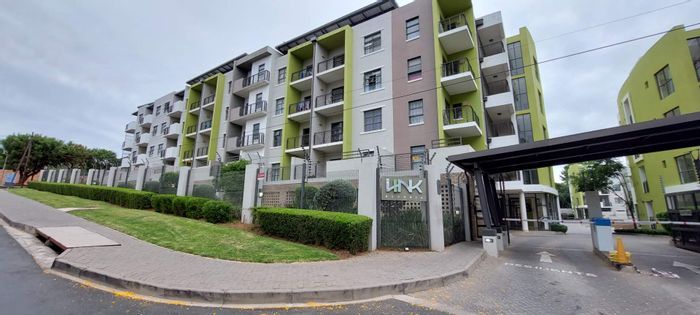Property #2202852, Apartment rental monthly in Rivonia