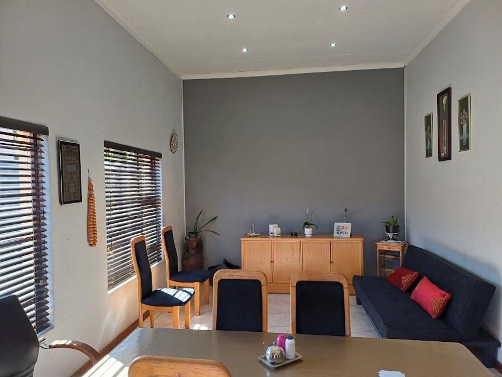 Open plan Lounge - Dining Room - Kitchen