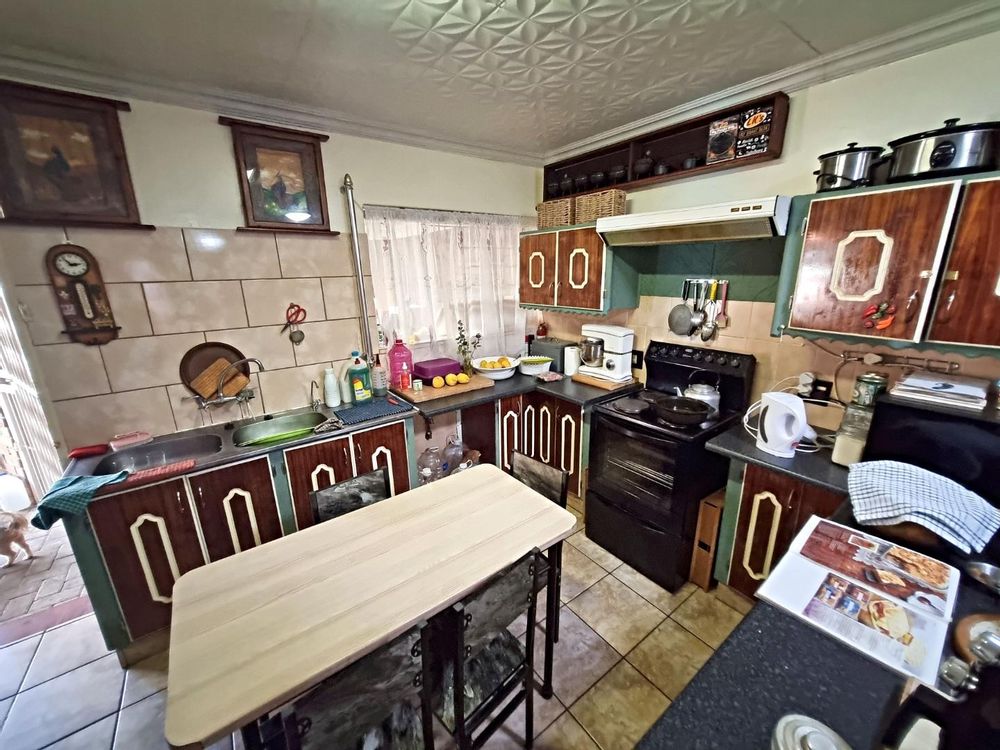 Large Kitchen