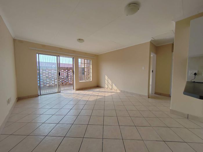 2-Bedroom Apartment To Rent in Pierre Van Ryneveld with pool and garage.