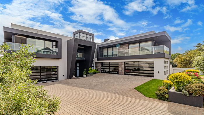 For Sale: 6-Bedroom House in Steyn City with Rooftop, Cinema, and Gym.