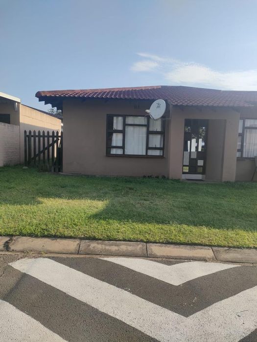 Property #2204021, House for sale in Empangeni Central