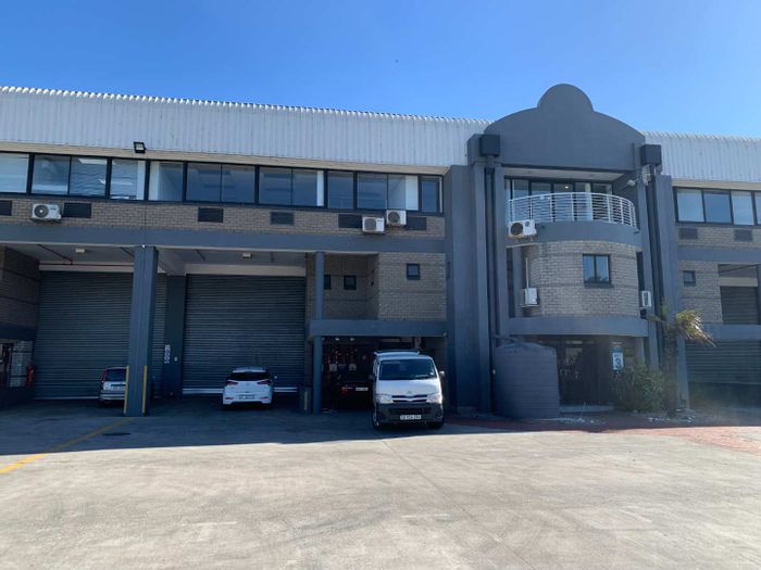 Industrial Warehouse To Rent in Townsend Estate with 24-hour security and easy access.