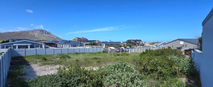 Vacant Land Residential For Sale in Perlemoenbaai: Coastal views, ready-to-build, near amenities.
