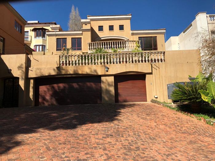 Property #2174128, House rental monthly in Waterkloof