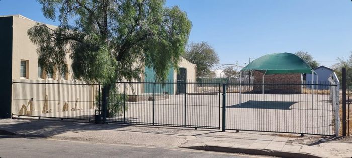 Industrial warehouse for sale in Keetmanshoop Central with ample office space and parking.