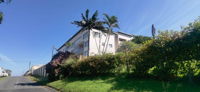 2-Bedroom Apartment To Rent in Manaba Beach with Sea Views and Security Features.