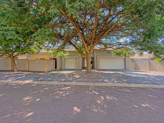 Midlands Estate 32 Houses for sale, page 2