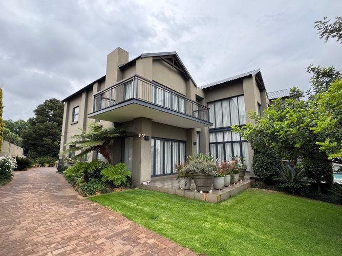 For Sale: House in Waterkloof Heights with pool, wine cellar, and smart home features.