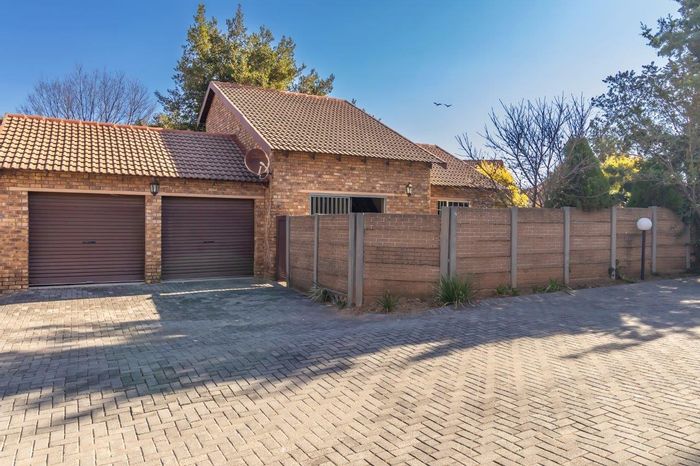 Wilgeheuwel Townhouse For Sale: 3-Bed, Private Garden, Braai Area, Double Garage