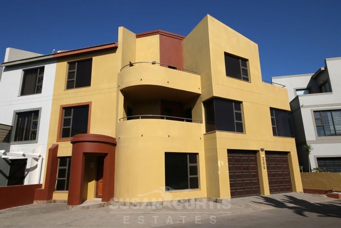 Long Beach Townhouse For Sale: 3 Bedrooms, sea views, double garage, balconies.