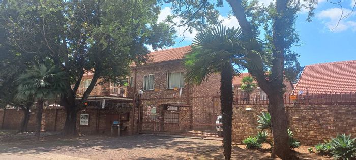 Property #1411391, Townhouse Rental Monthly in Hennopspark