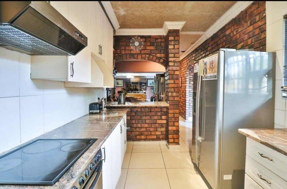 Kitchen with built in cupboards