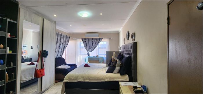 For Sale: 3-Bedroom House in Cimbebasia with Self-Contained Flat and Braai Area.