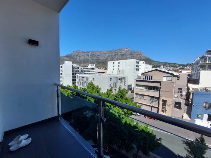 Property #2061088, Apartment pending sale in Cape Town