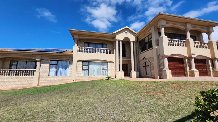 For Sale: Hartenbos Heuwels House with Dual Living, Solar Panels, and Panoramic Views.