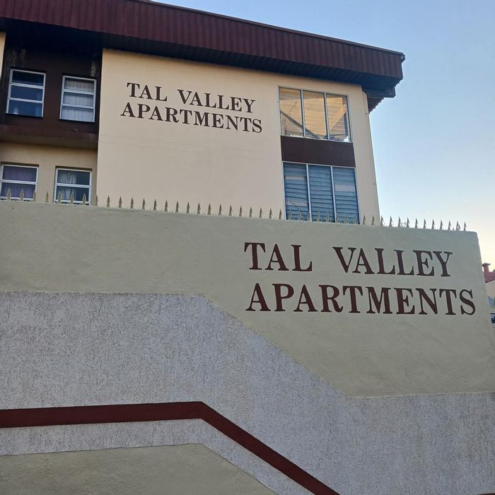 Apartment for Sale in Windhoek Central: 2 Bedrooms, Balcony, Near Amenities.