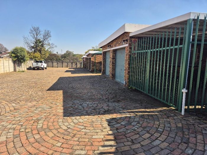 Witfield Townhouse For Sale: 2 bedrooms, private garden, secure access, close to amenities.