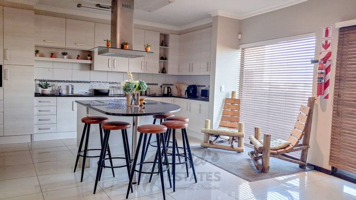 Penthouse For Sale in Vineta: 3 Bedrooms, BBQ Areas, Private Lift, Panoramic Views.