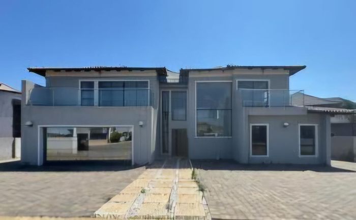 Property #2432909, House For Sale in Savannah Country Estate