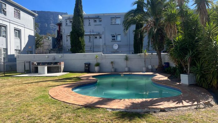 Zonnebloem Apartment For Sale: 2 Beds, Pool, Security, Near CPUT and City Center.