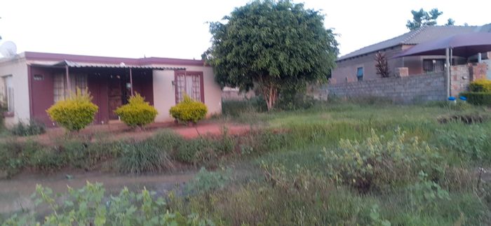 Property #2137949, House for sale in Soshanguve South Ext 13