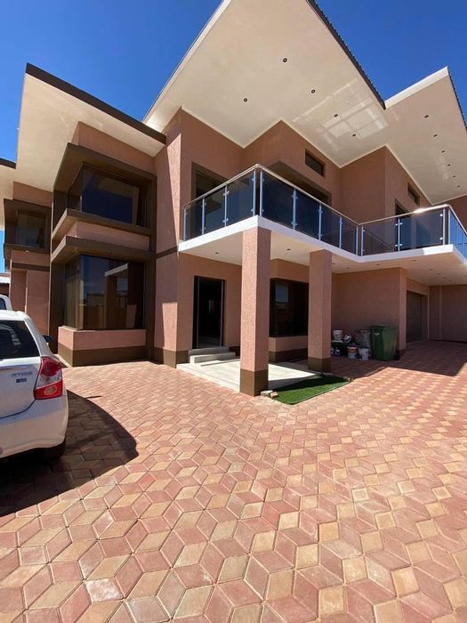 Academia Houses for sale