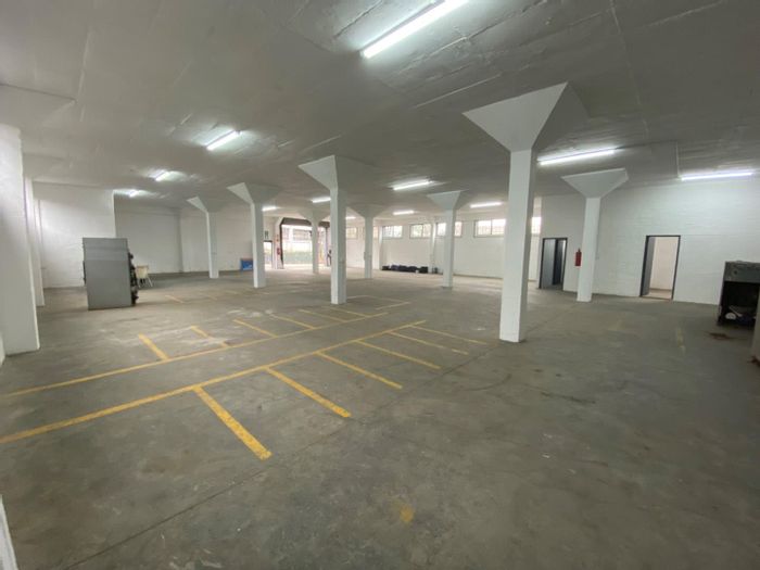 Property #2176980, Industrial rental monthly in Berkshire Downs