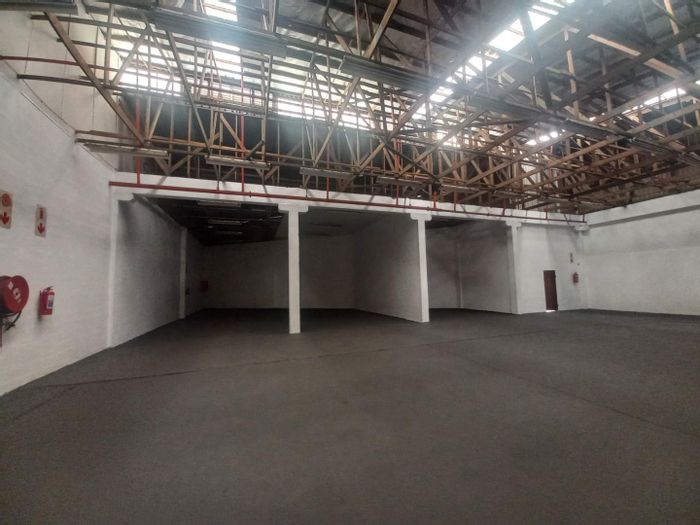 Property #2055638, Industrial rental monthly in New Germany