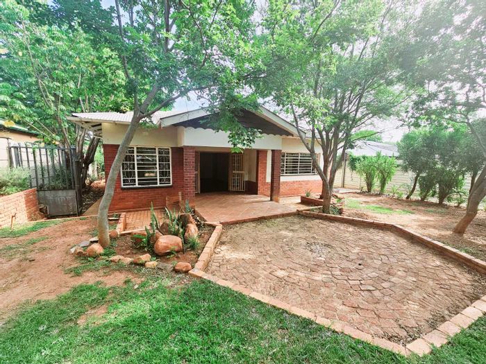 Property #2202607, House for sale in Rietondale