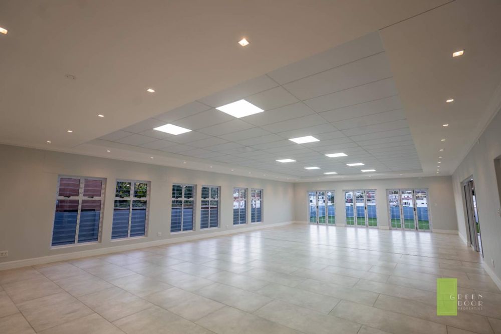 Home 2 /117 sqm Entertainment are