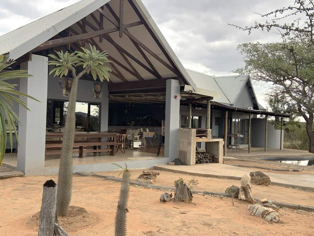 4 Bedroom House in Mahlathini Private Game Reserve For Sale R3,850,000