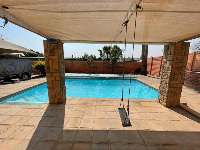 Property #2003688, House for sale in Academia