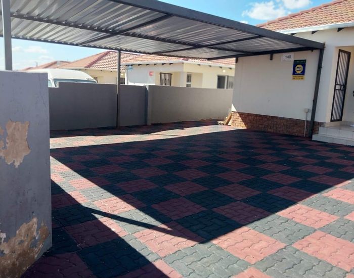 Property #2207160, House Rental Monthly in Mahube Valley