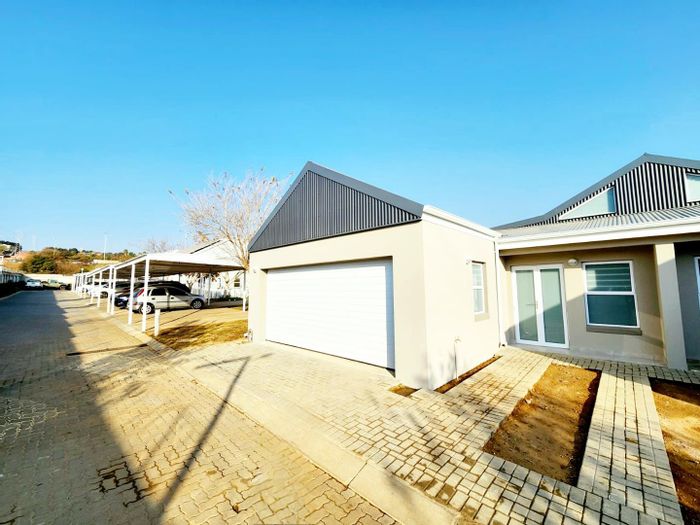 For Sale: Modern 3-Bedroom House in Erasmus Park with Stunning Dam Views!