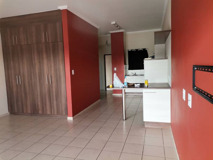 Property #2257768, Apartment pending sale in Windhoek West